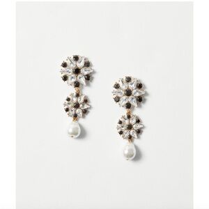 Elegant Gold and Black Floral Drop Earrings